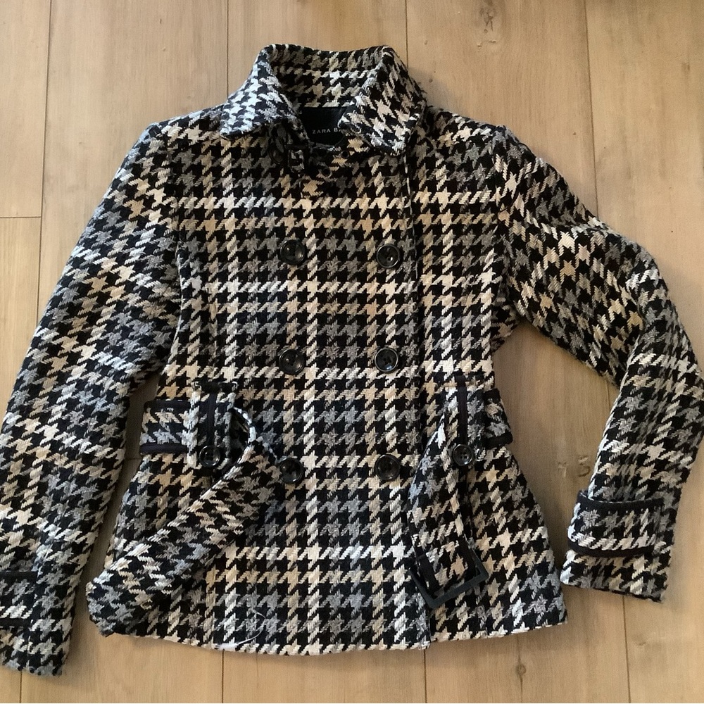 Zara Basic Black white & tan Houndstooth Pea Coat belted sz L wool blend